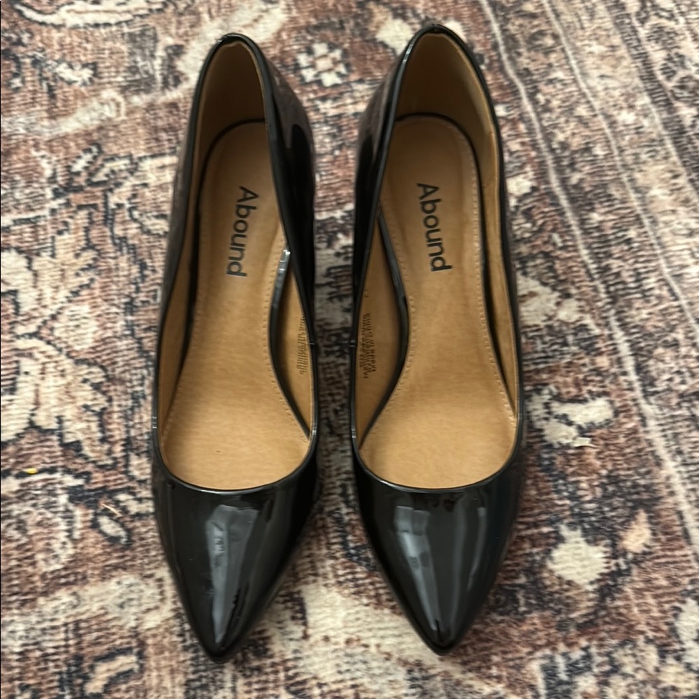 Abound Glossy Black Heels